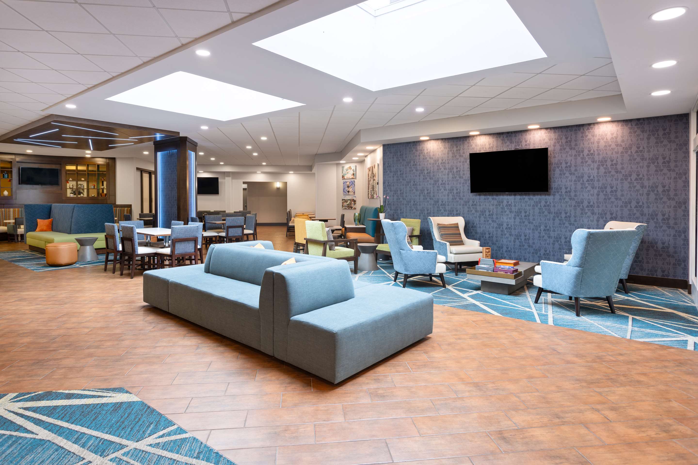 Lobby | Hampton Inn & Suites Hershey