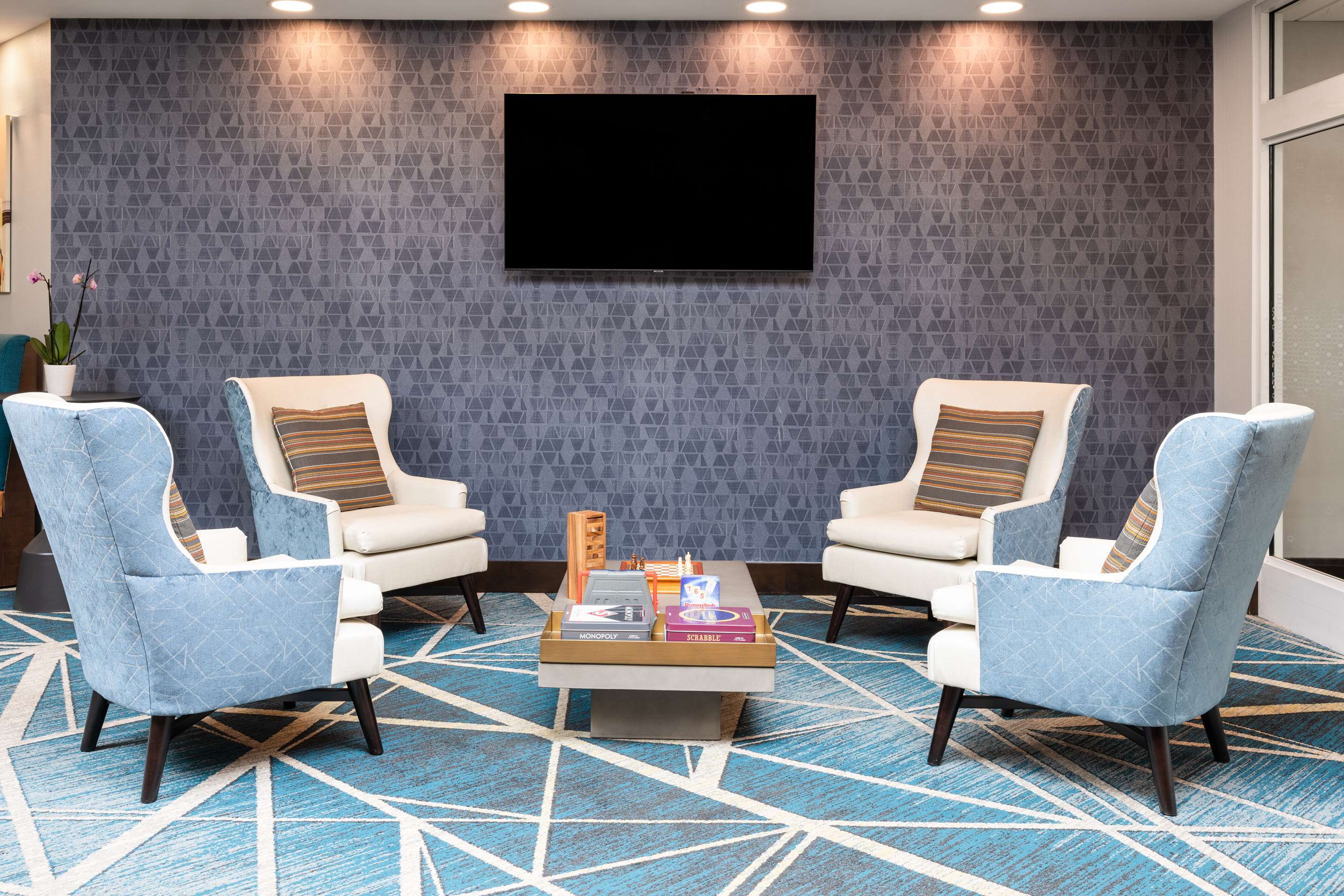 Lobby | Hampton Inn & Suites Hershey