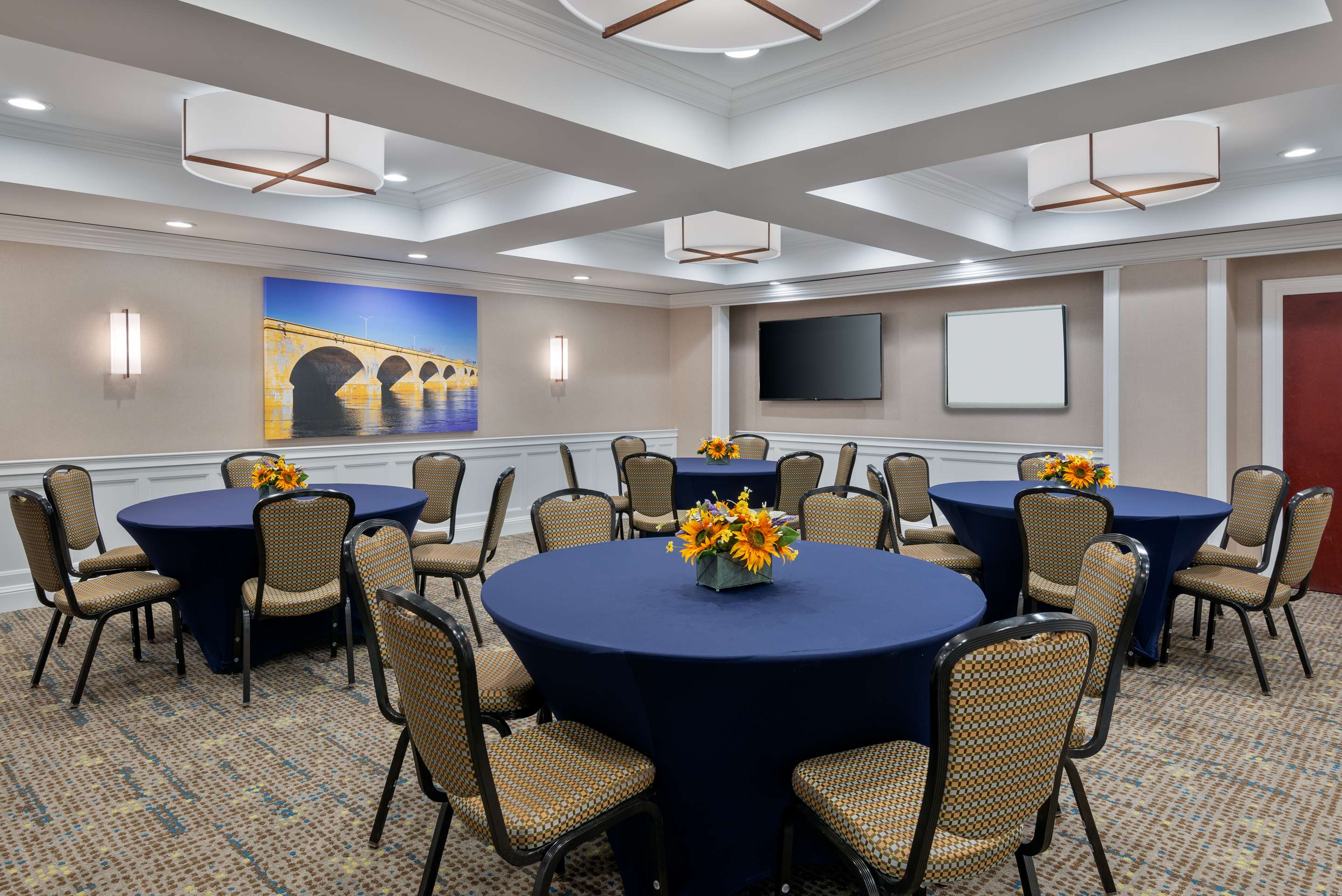 Meeting Room | Hampton Inn & Suites Hartford/Farmington