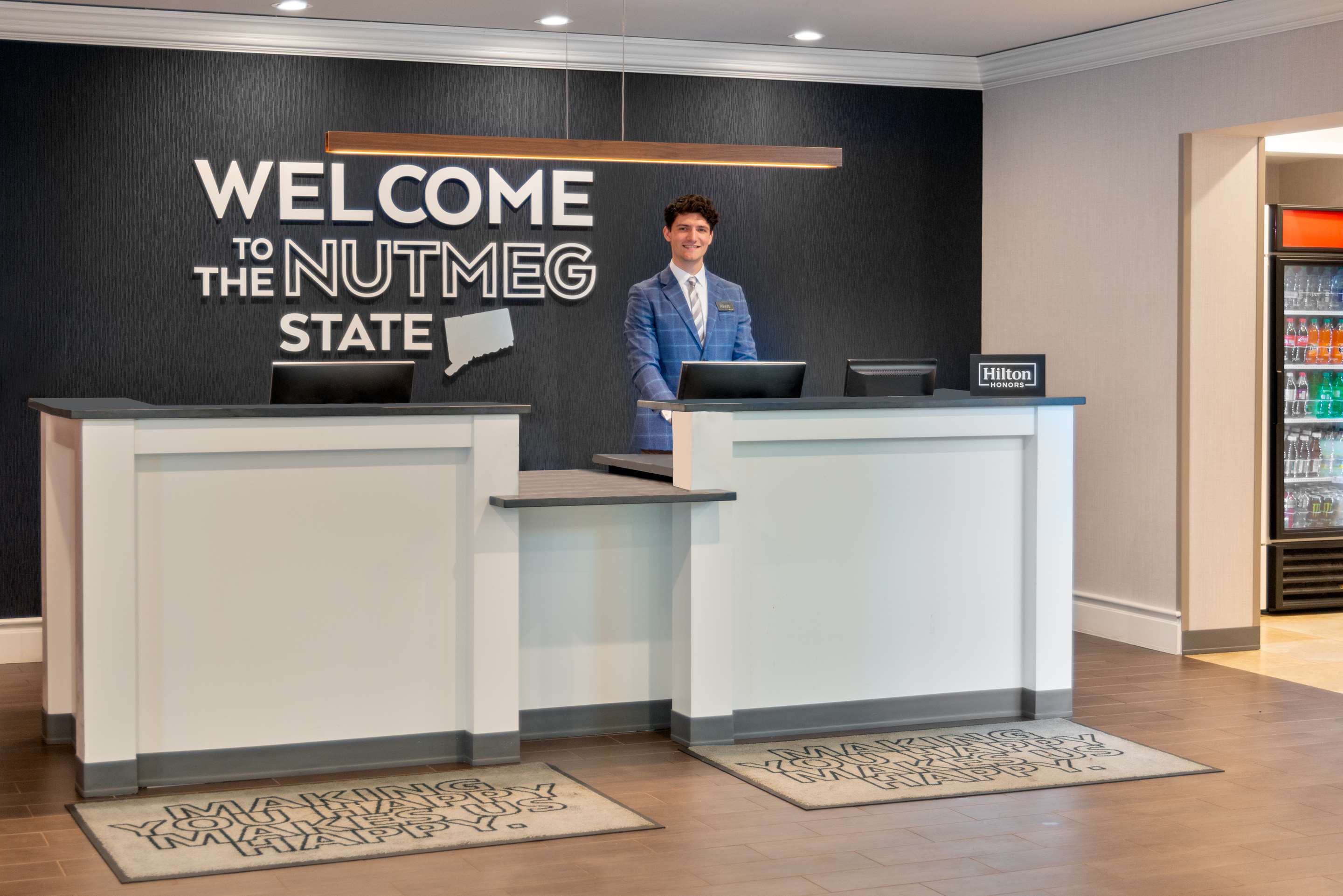 Reception | Hampton Inn & Suites Hartford/Farmington