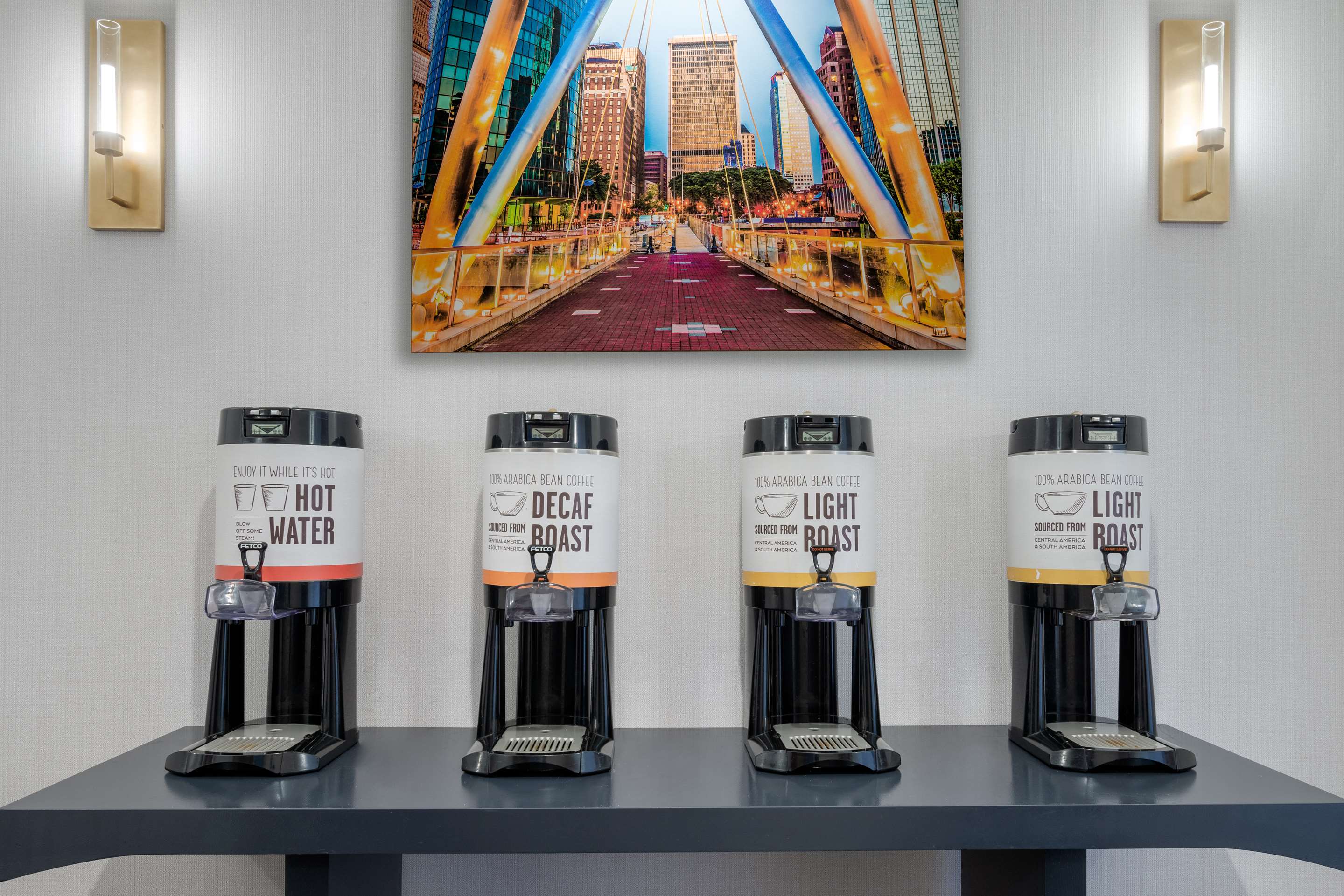 Restaurant | Hampton Inn & Suites Hartford/Farmington