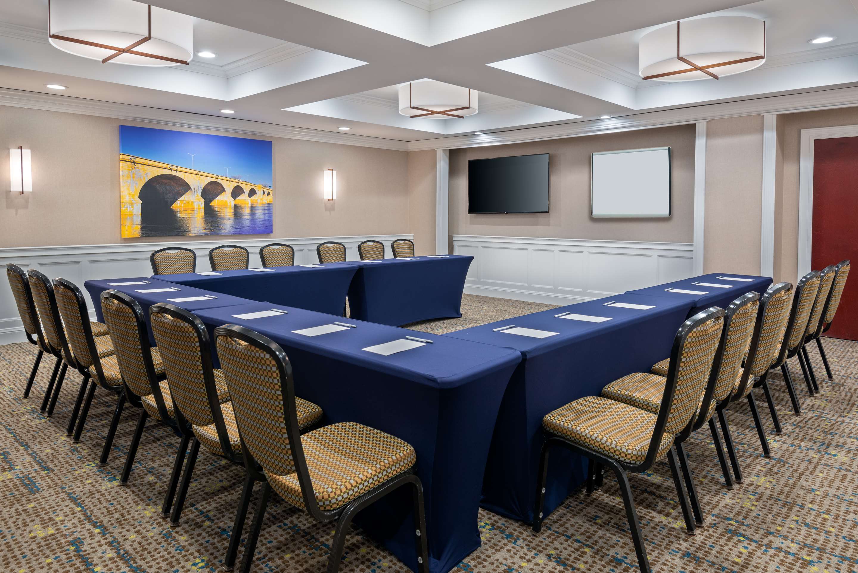 Meeting Room | Hampton Inn & Suites Hartford/Farmington