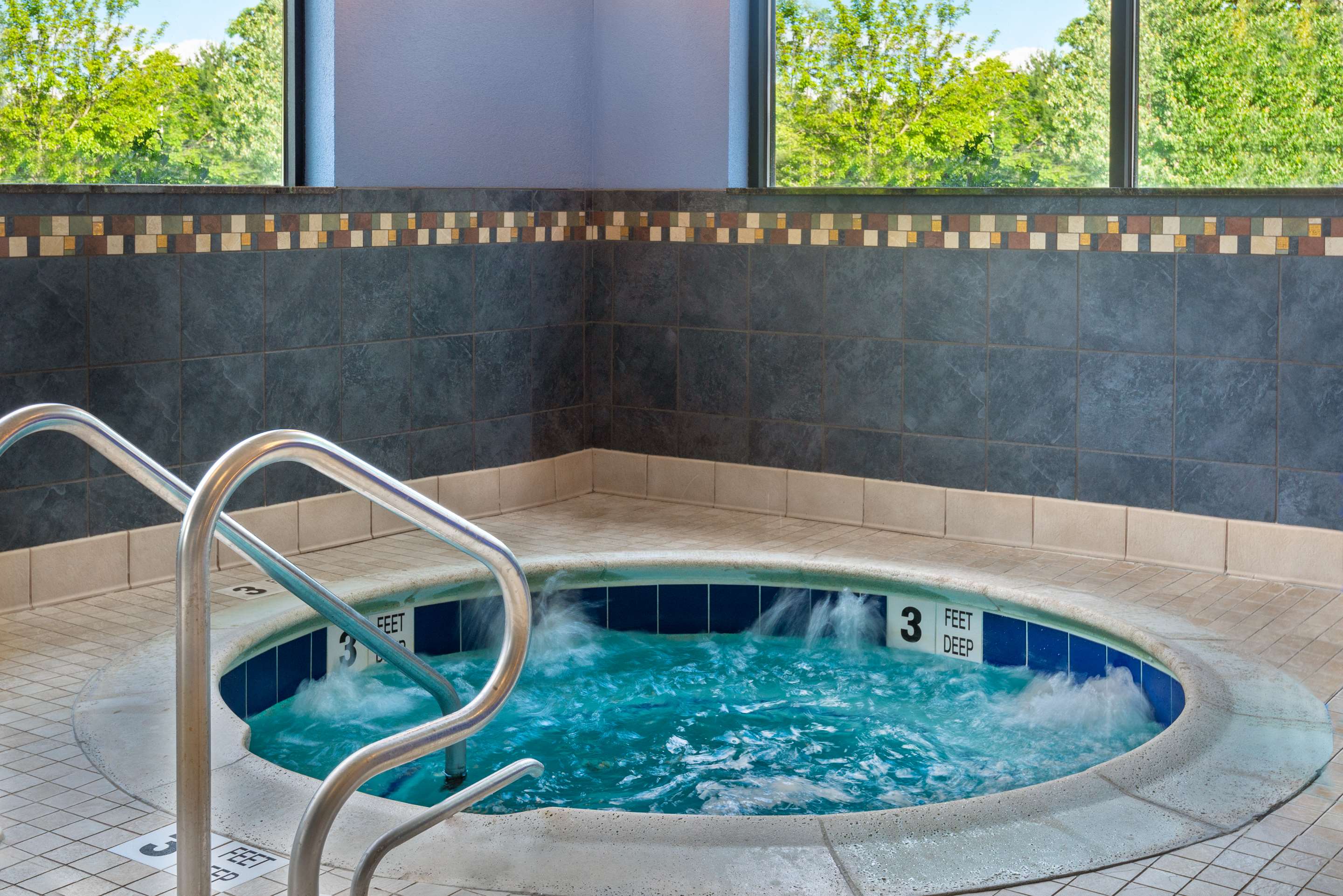 Spa | Hampton Inn & Suites Hartford/Farmington