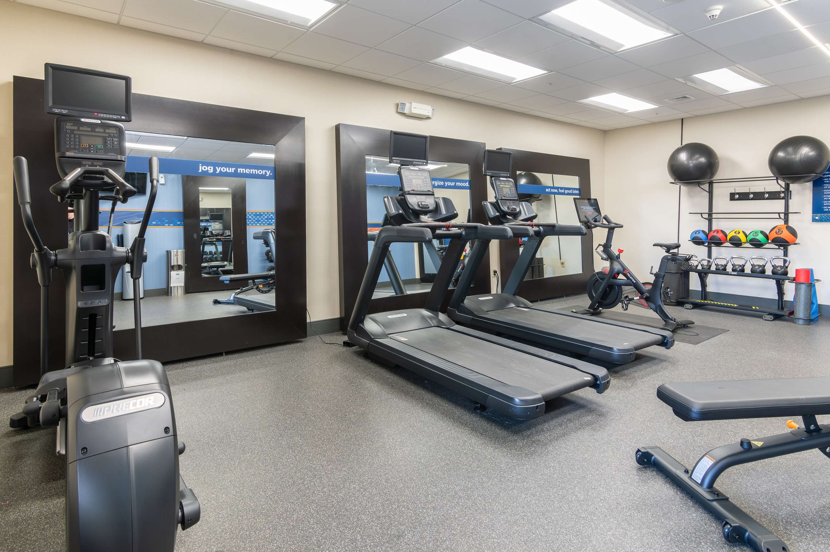 Health club fitness center gym | Hampton Inn & Suites Hartford-Manchester