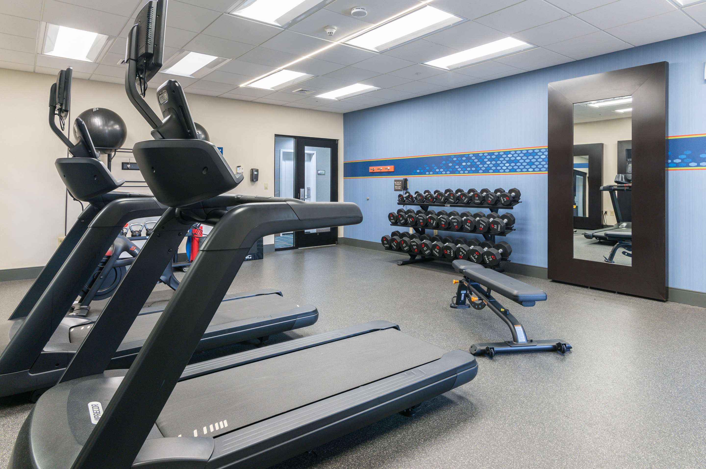 Health club fitness center gym | Hampton Inn & Suites Hartford-Manchester