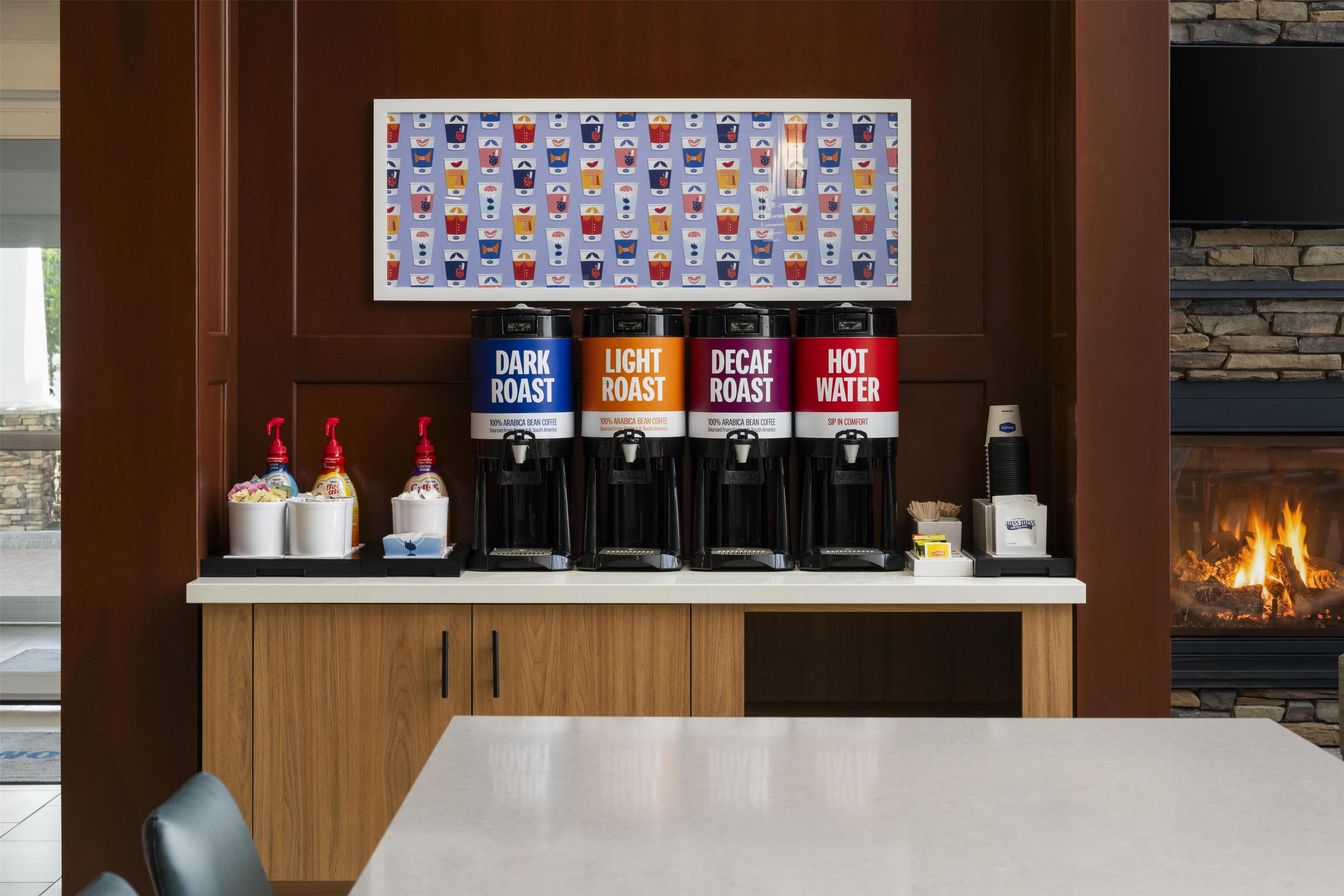 Restaurant | Hampton Inn & Suites Mystic