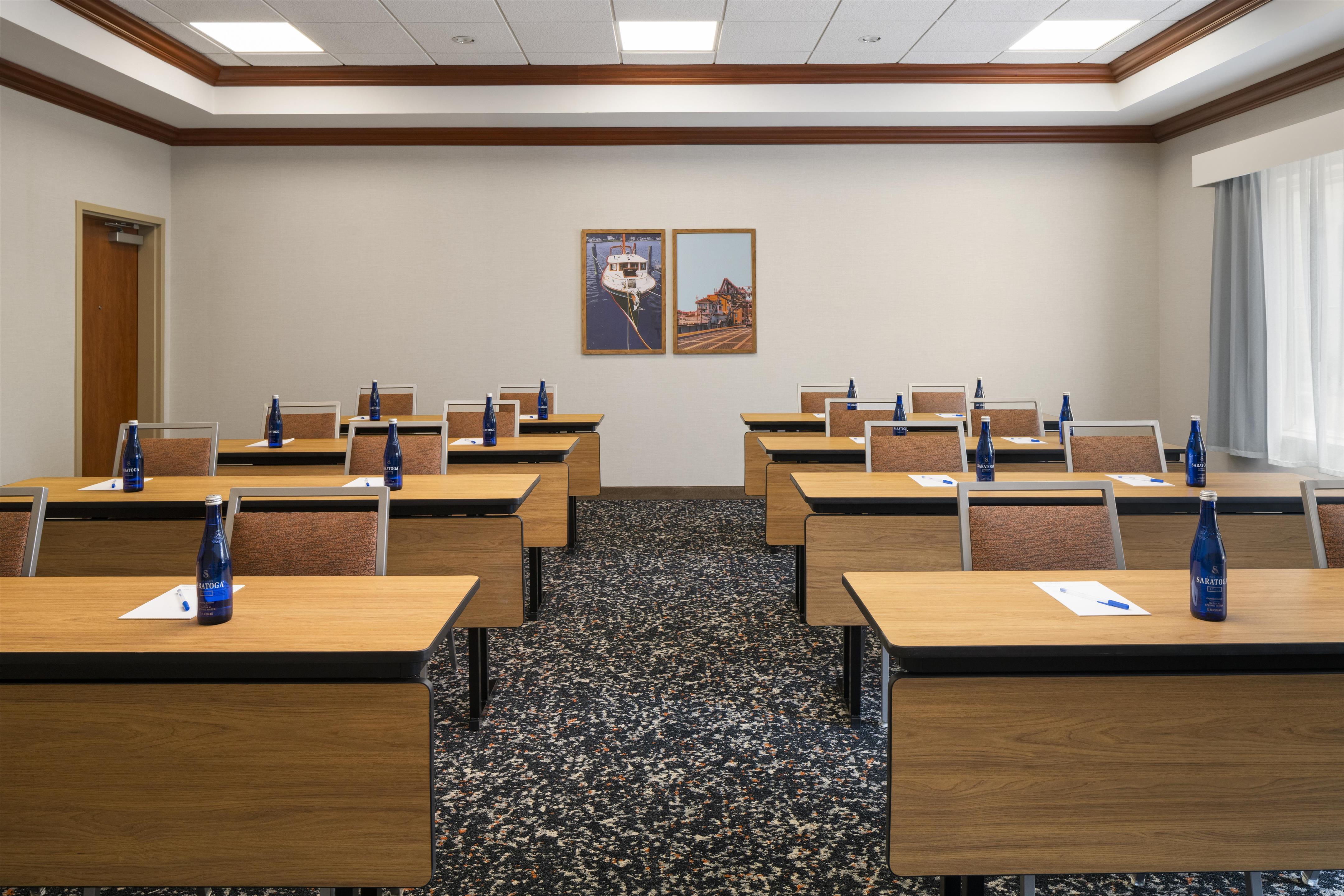 Meeting Room | Hampton Inn & Suites Mystic