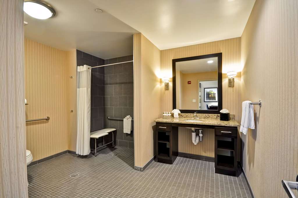 Homewood Suites by Hilton Southington, CT Room Type - 1KG MOB HR ACC RI-S STE NS