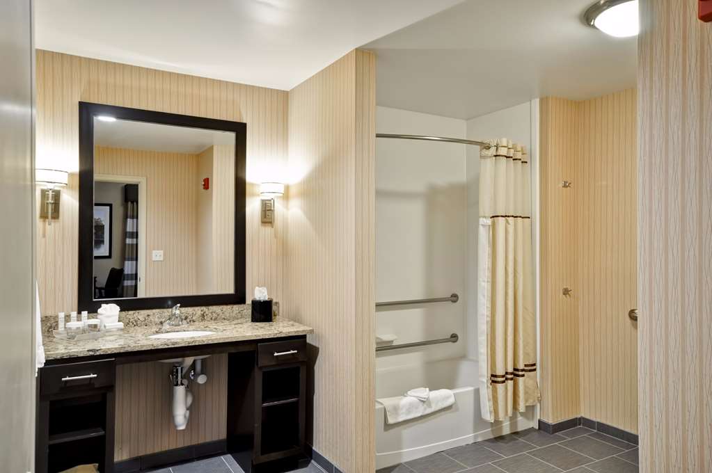 Homewood Suites by Hilton Southington, CT Room Type - 1K2Q MOB HR ACC TUB STE NS