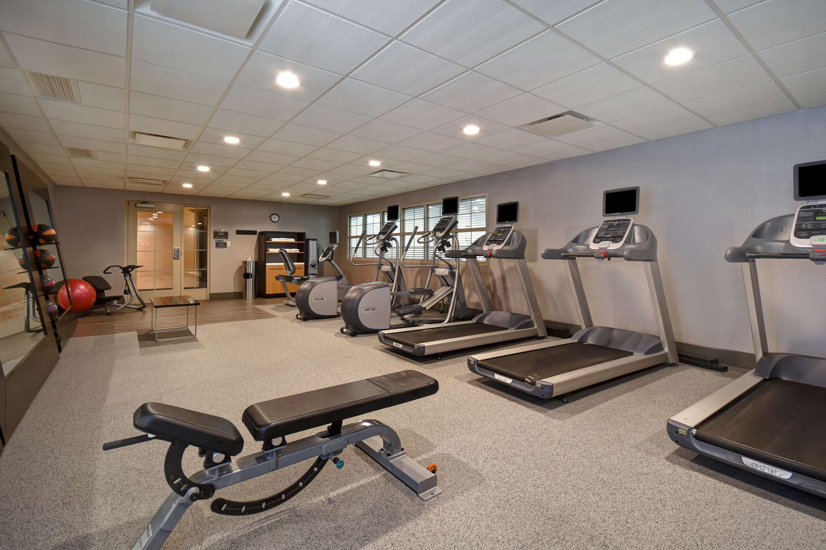Health club fitness center gym | Homewood Suites by Hilton Southington, CT