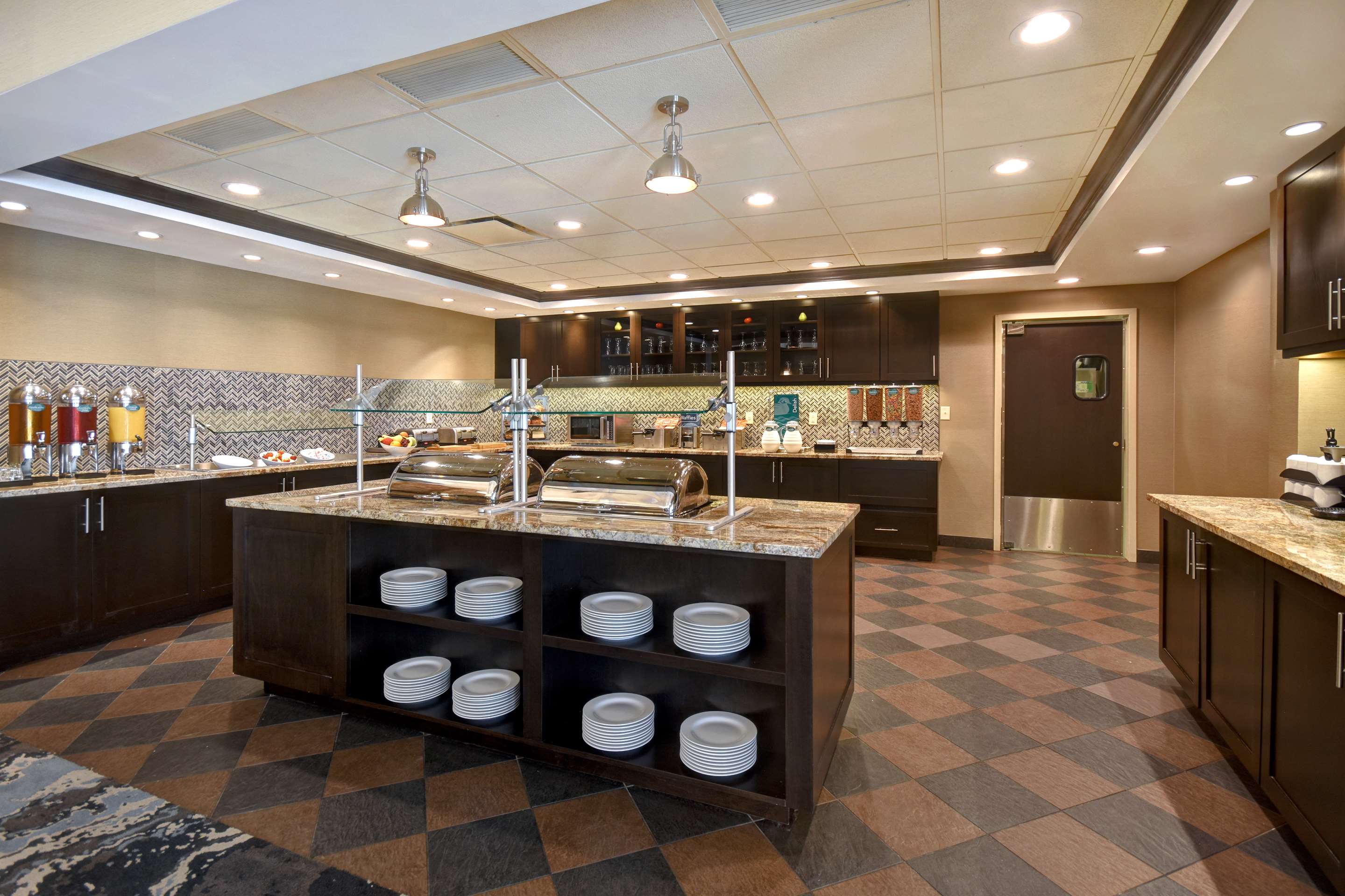 Breakfast Area | Homewood Suites by Hilton Southington, CT