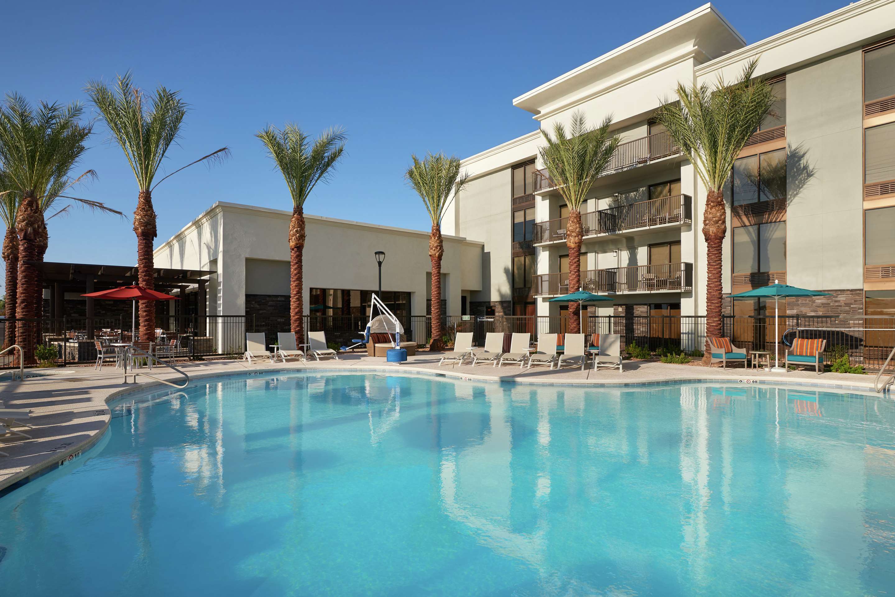 Pool | Hampton Inn Lake Havasu City