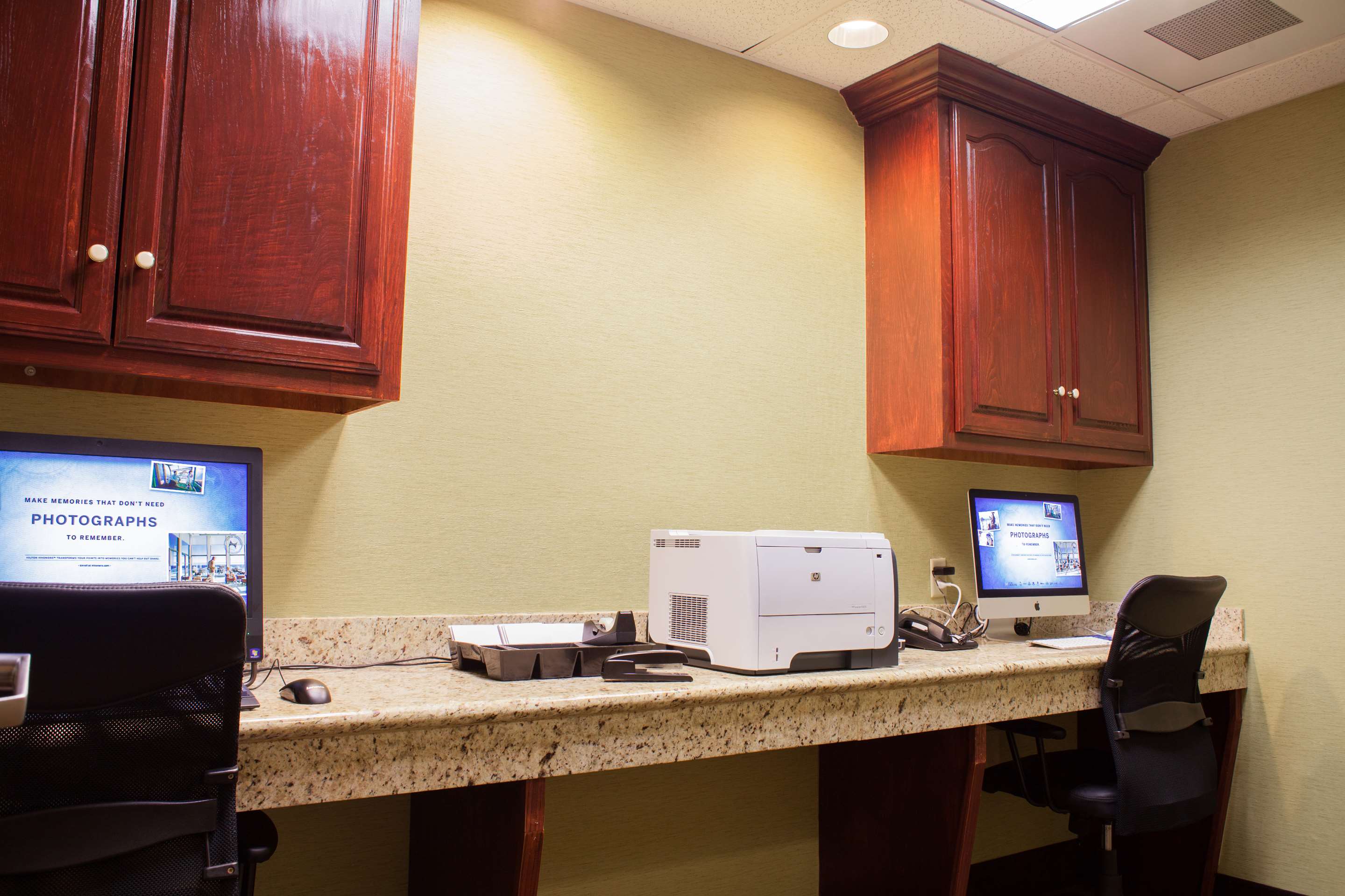 Business Center | Hampton Inn & Suites Harlingen
