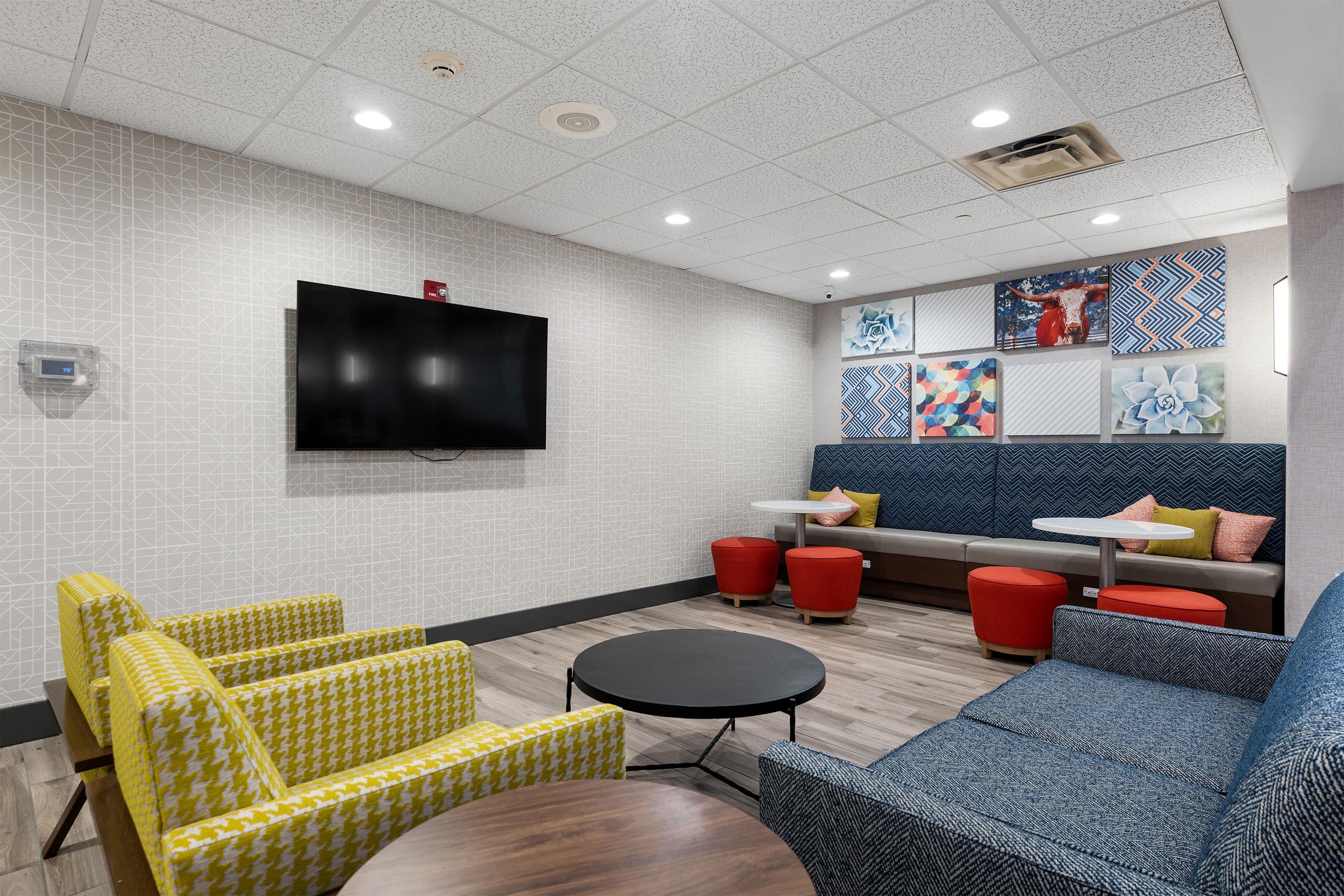 Lobby | Hampton Inn & Suites Harlingen