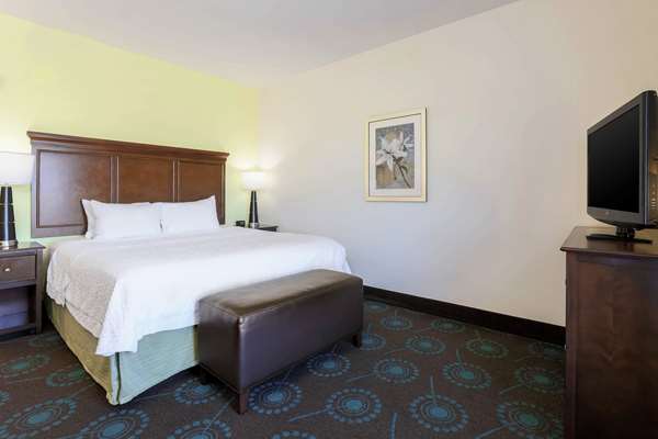  - Hampton Inn & Suites Triadelphia - I-70, Exit 10