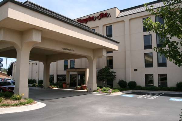 Exterior view - Hampton Inn Hillsville - I-77, Exit 14