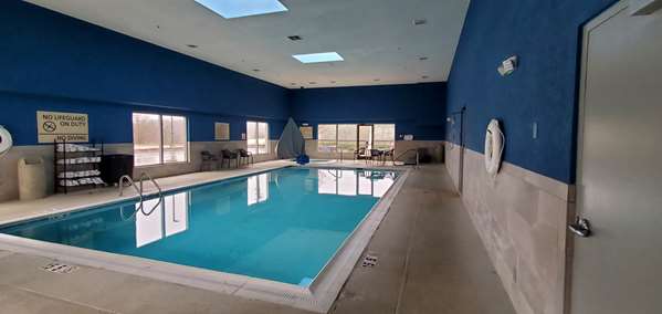 Pool - Hampton Inn Hillsville - I-77, Exit 14