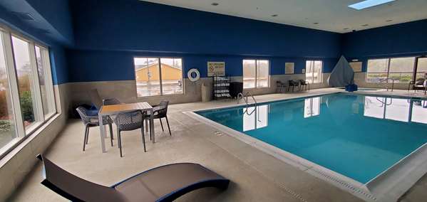 Pool - Hampton Inn Hillsville - I-77, Exit 14