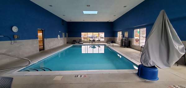 Pool - Hampton Inn Hillsville - I-77, Exit 14
