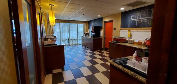 Amenities - Hampton Inn Hillsville - I-77, Exit 14