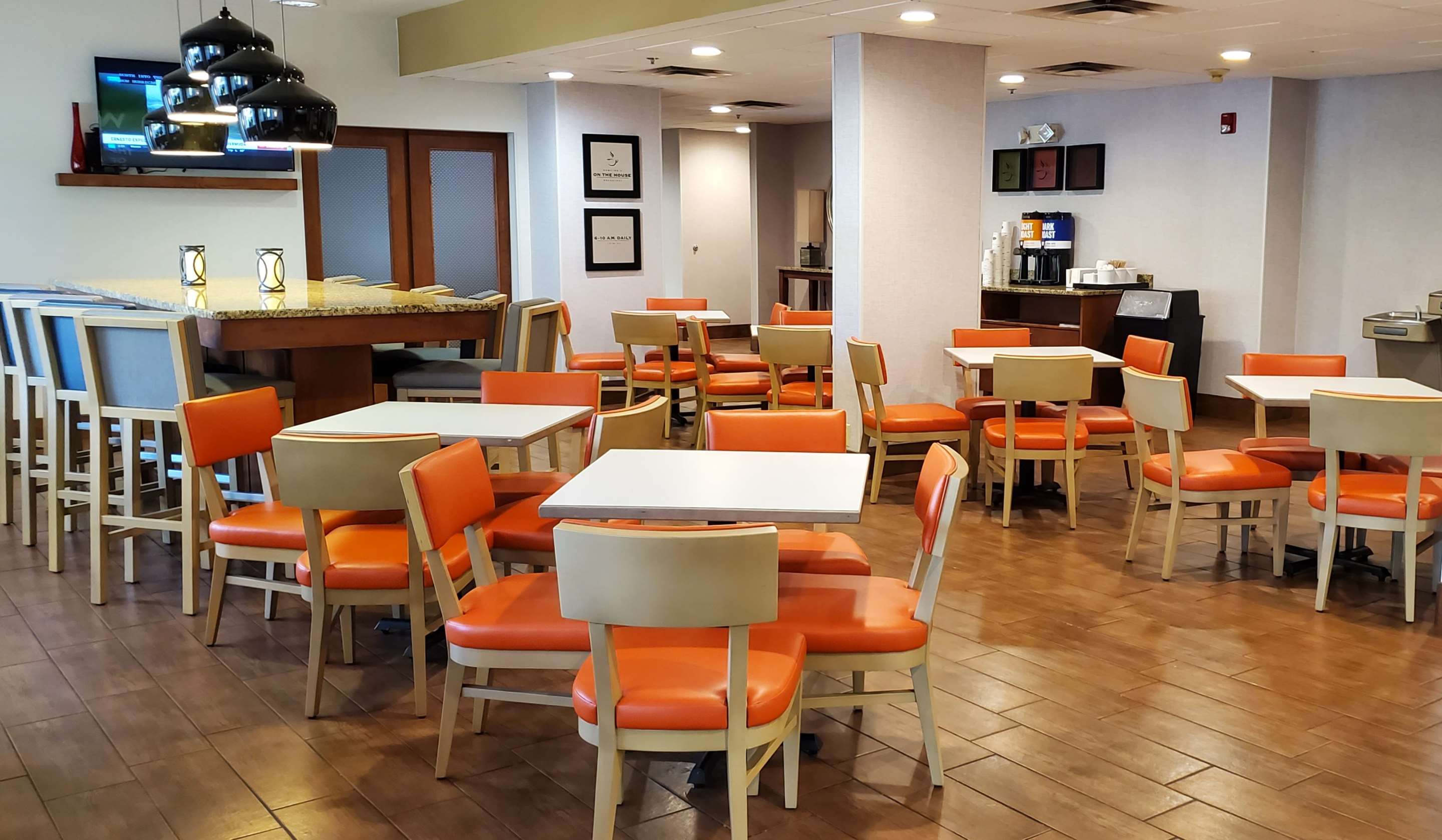 Breakfast Area | Hampton Inn Hillsville