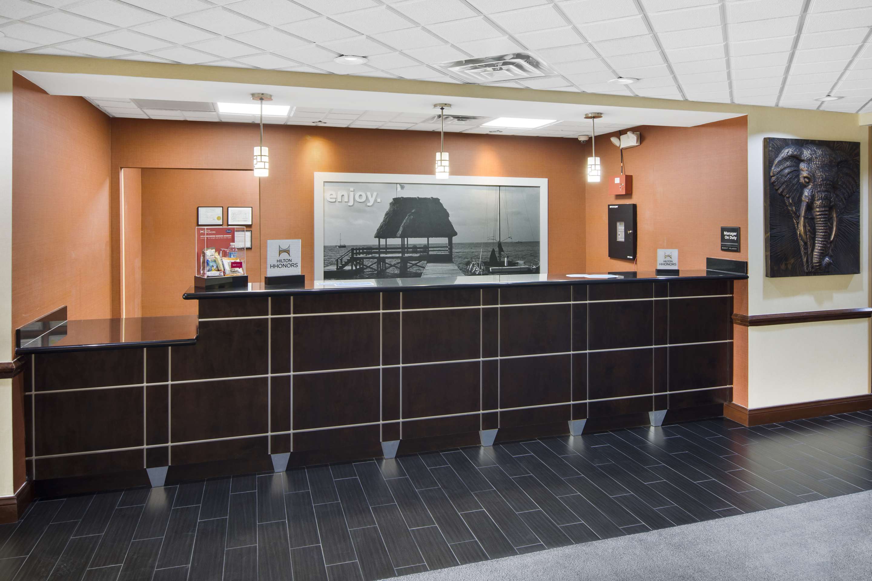 Reception | Hampton Inn Hinesville