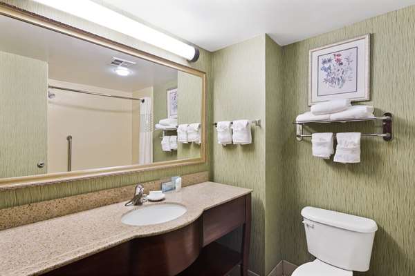  - Hampton Inn Hinesville