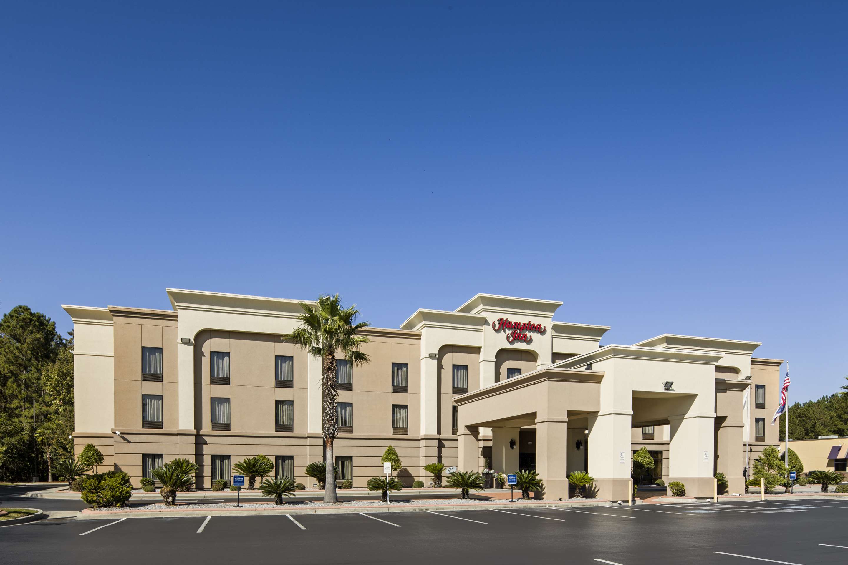 Exterior | Hampton Inn Hinesville