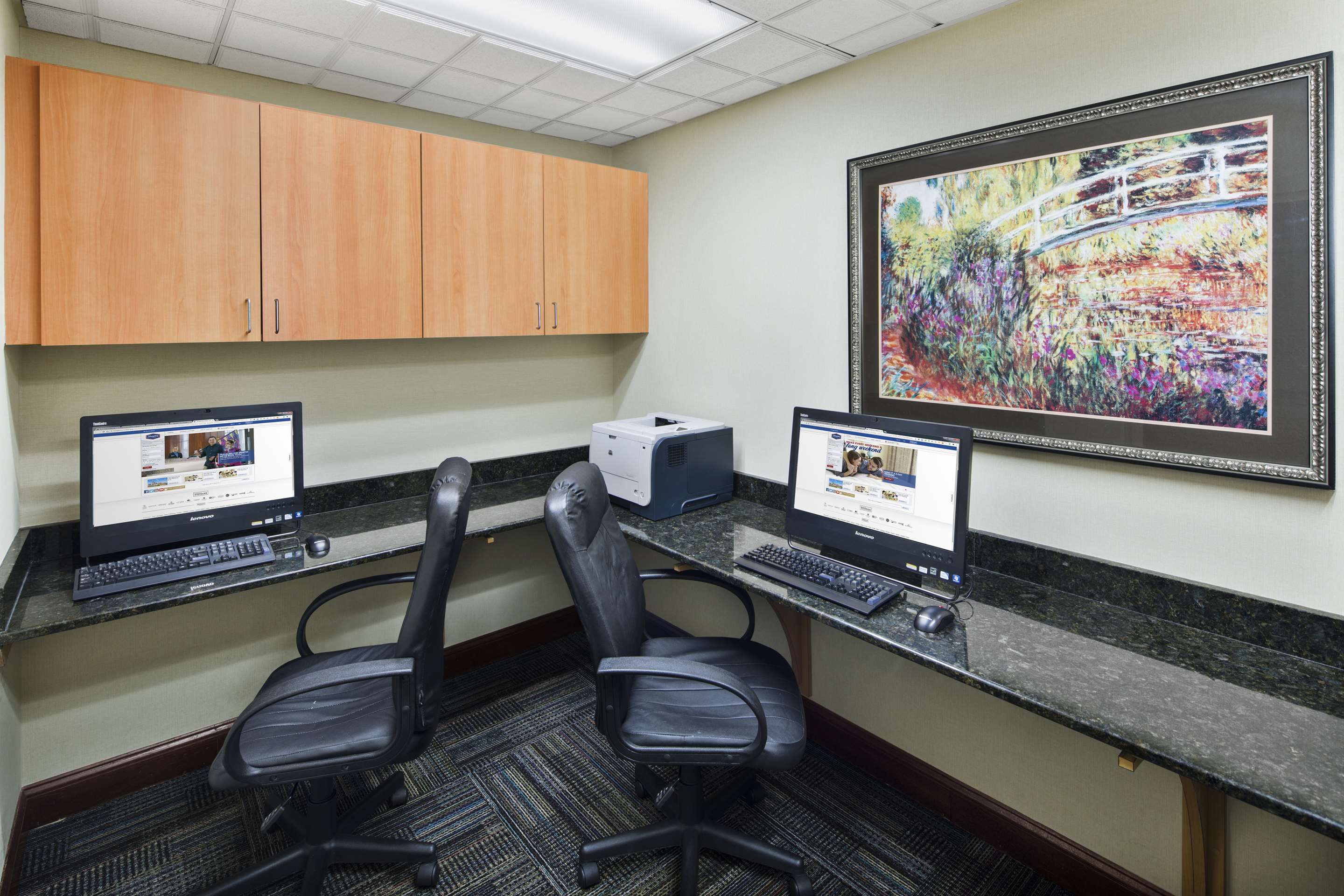 Business Center | Hampton Inn Hinesville