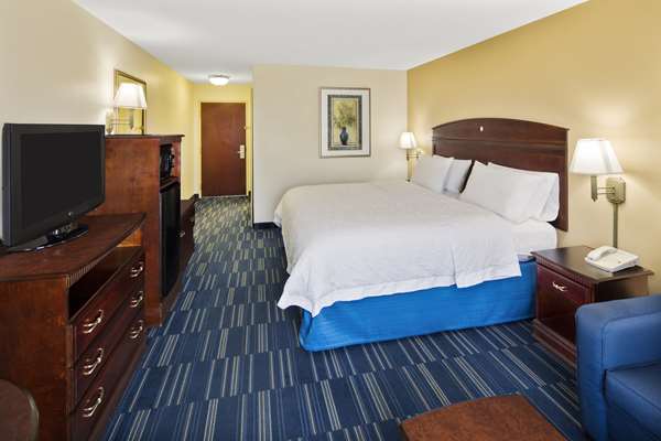  - Hampton Inn Hinesville