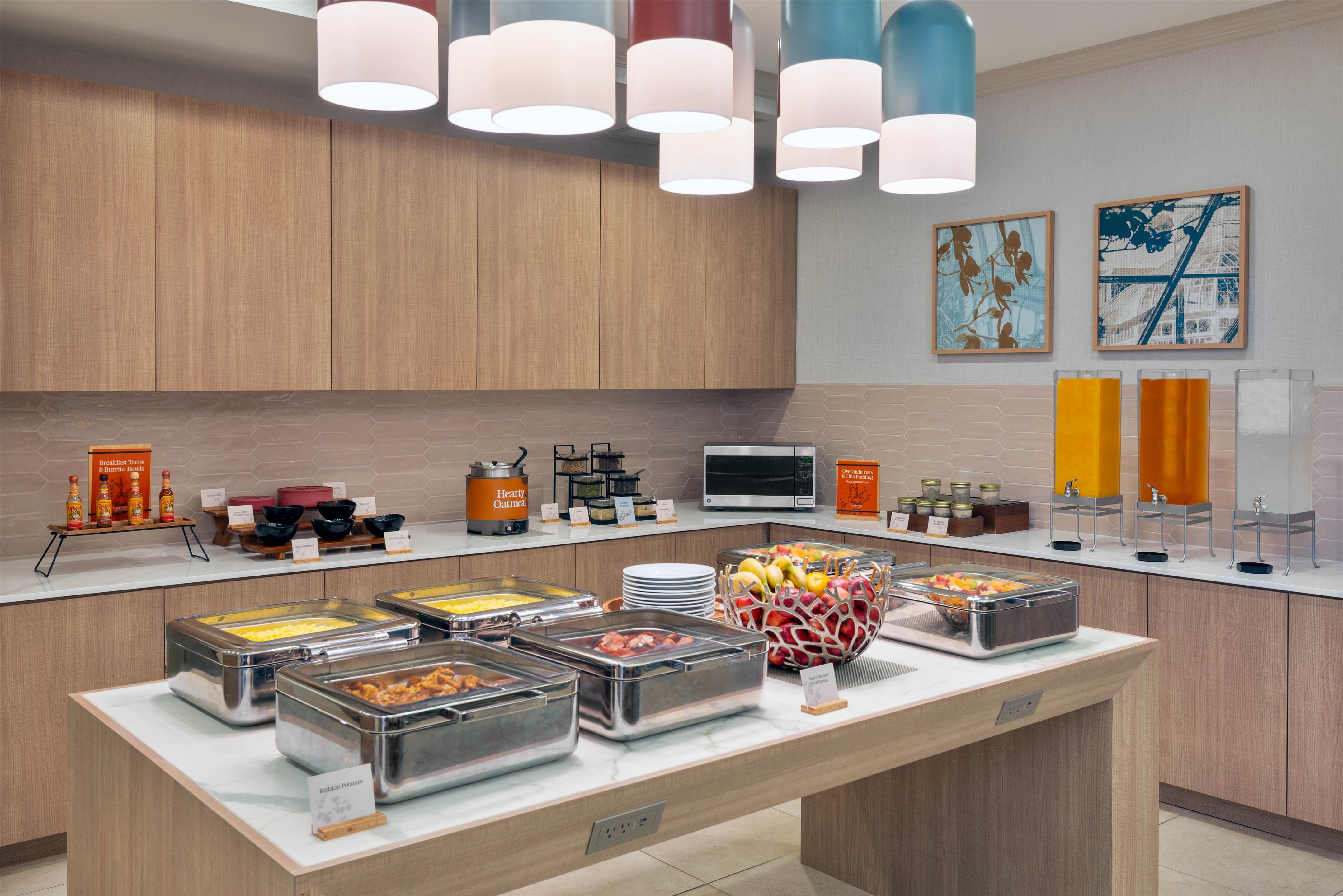 Breakfast Area | Homewood Suites by Hilton Holyoke-Springfield/North