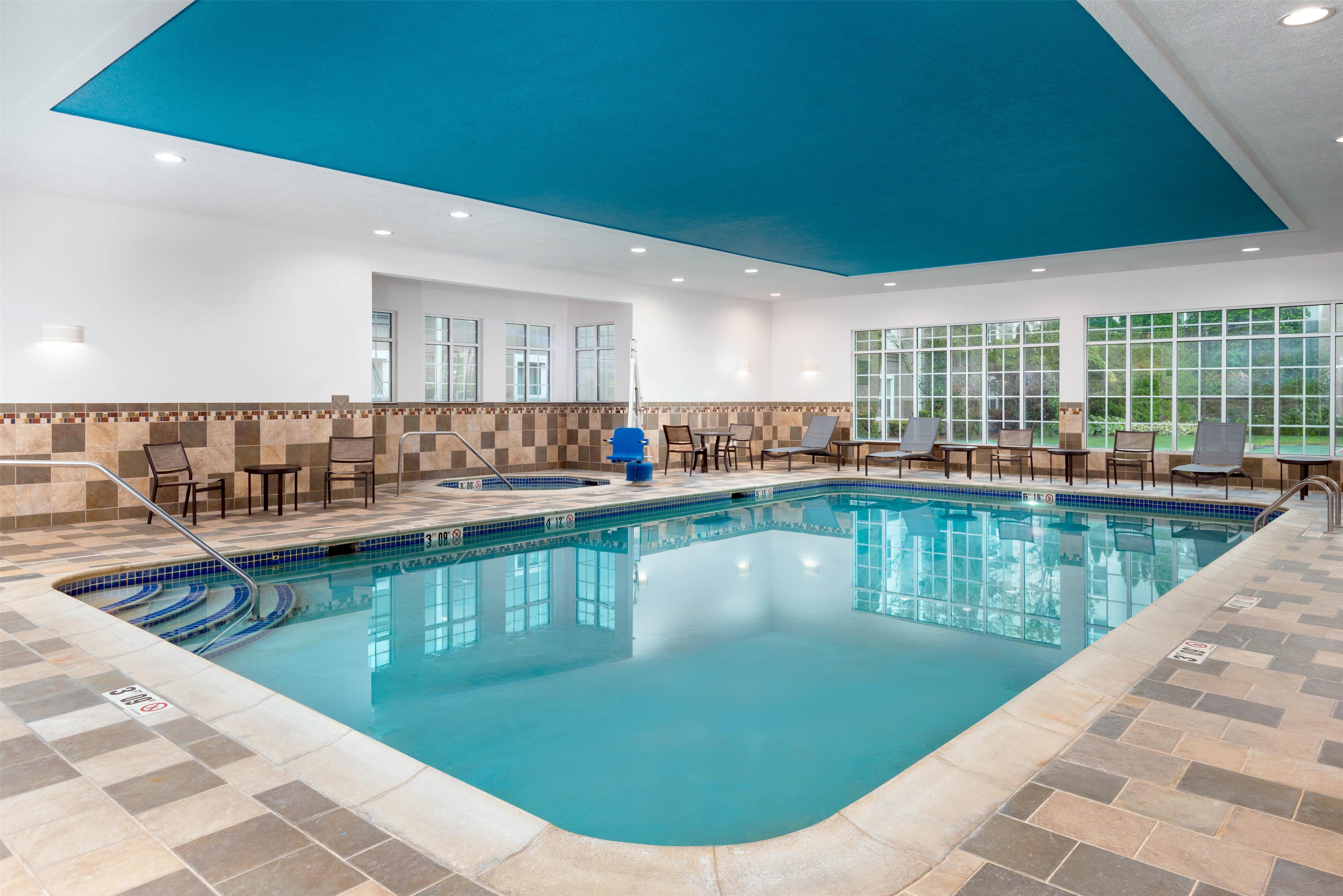 Pool | Homewood Suites by Hilton Holyoke-Springfield/North