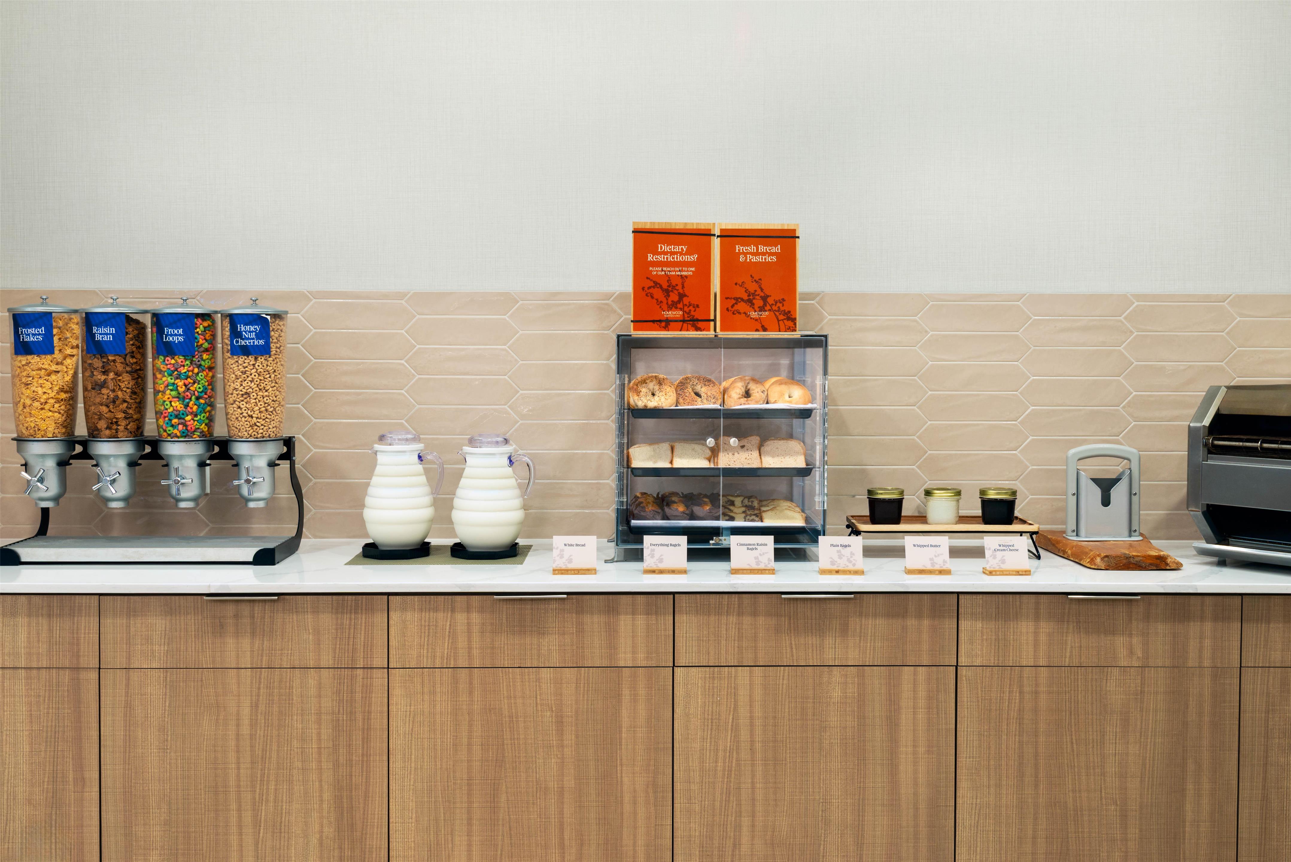 Breakfast Area | Homewood Suites by Hilton Holyoke-Springfield/North