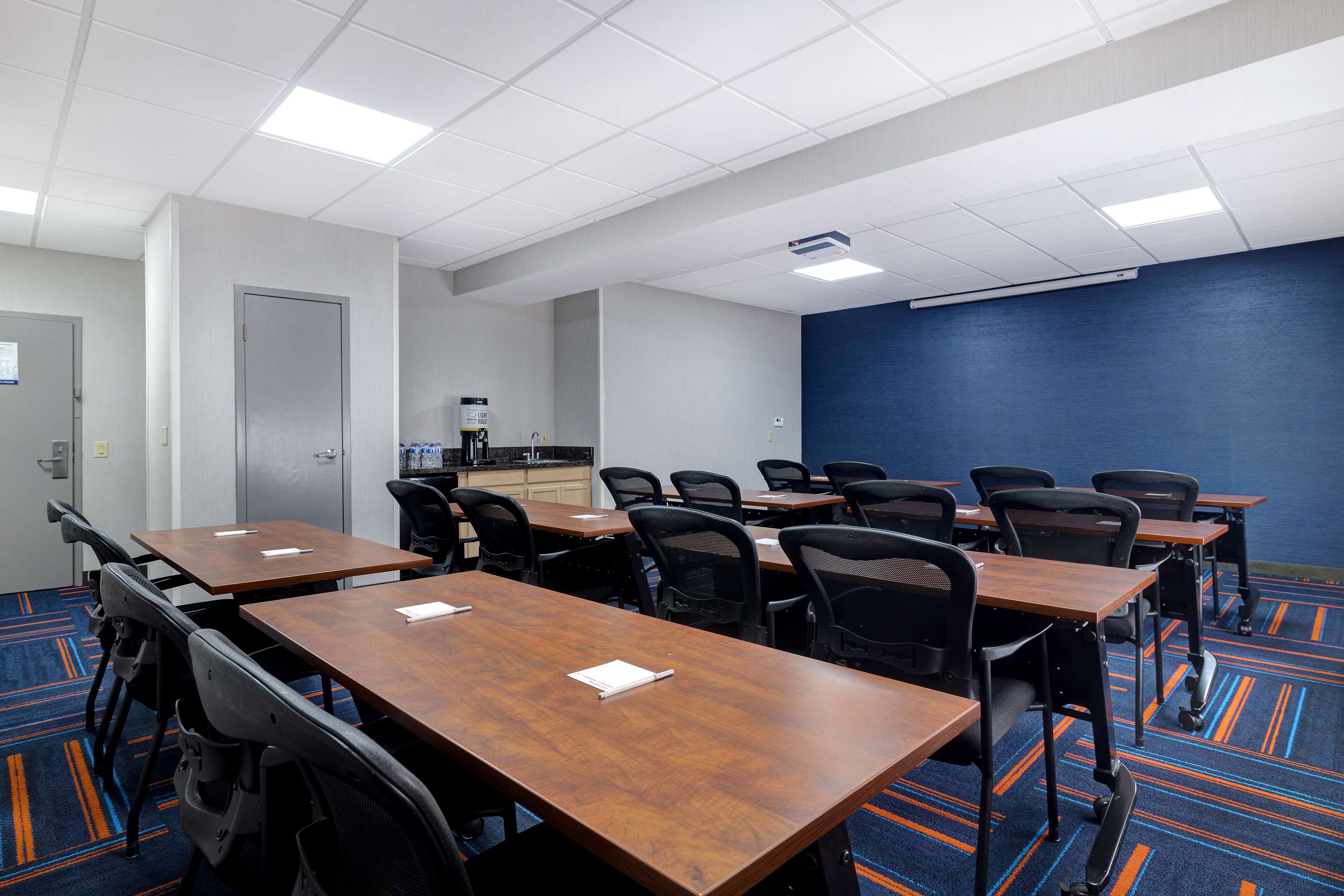 Meeting Room | Hampton Inn Hot Springs