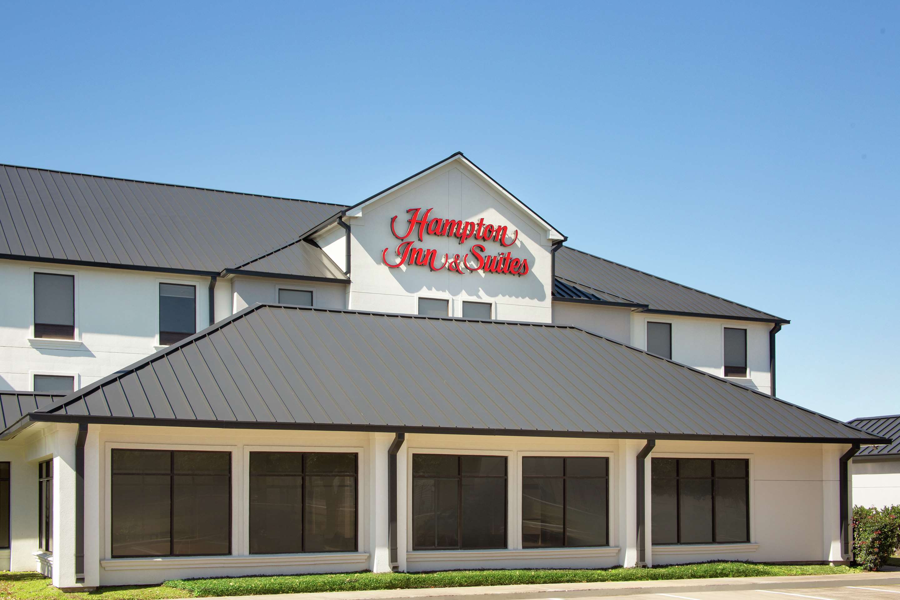 Exterior | Hampton Inn & Suites Houston-Cypress Station