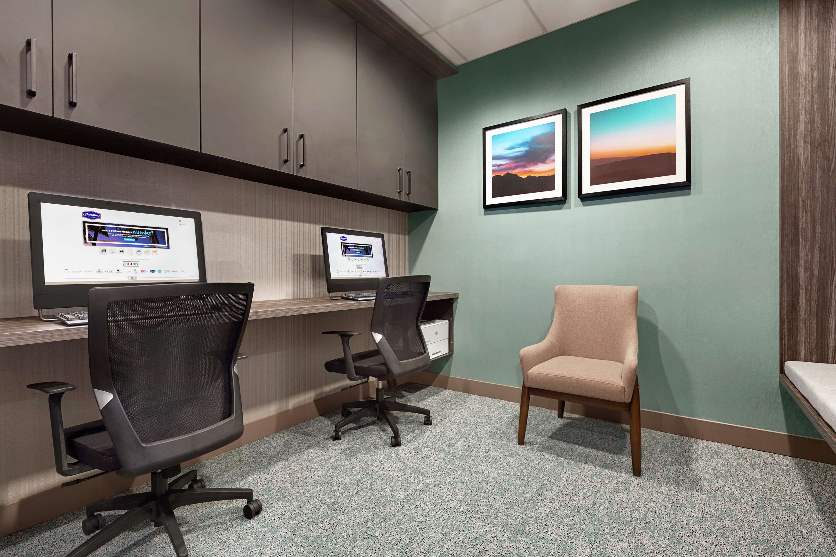 Business Center | Hampton Inn & Suites Houston-Cypress Station