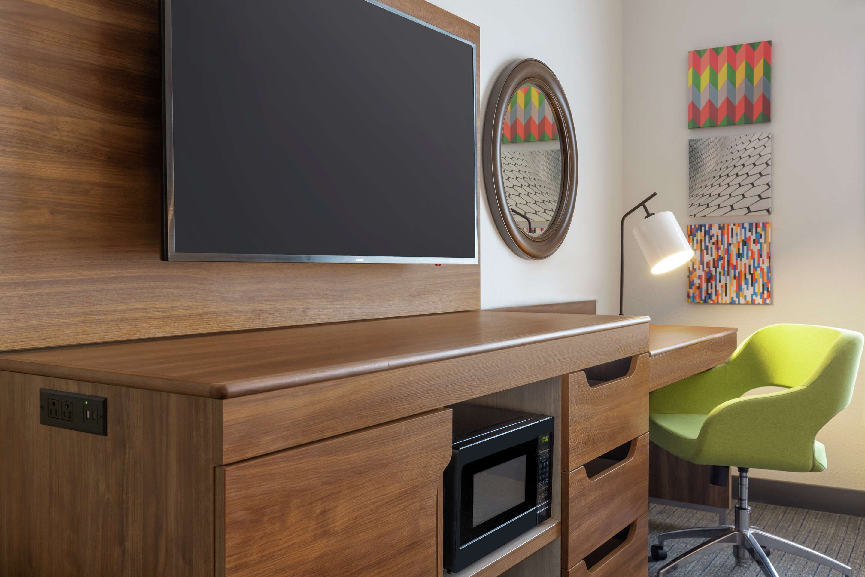 Guest room