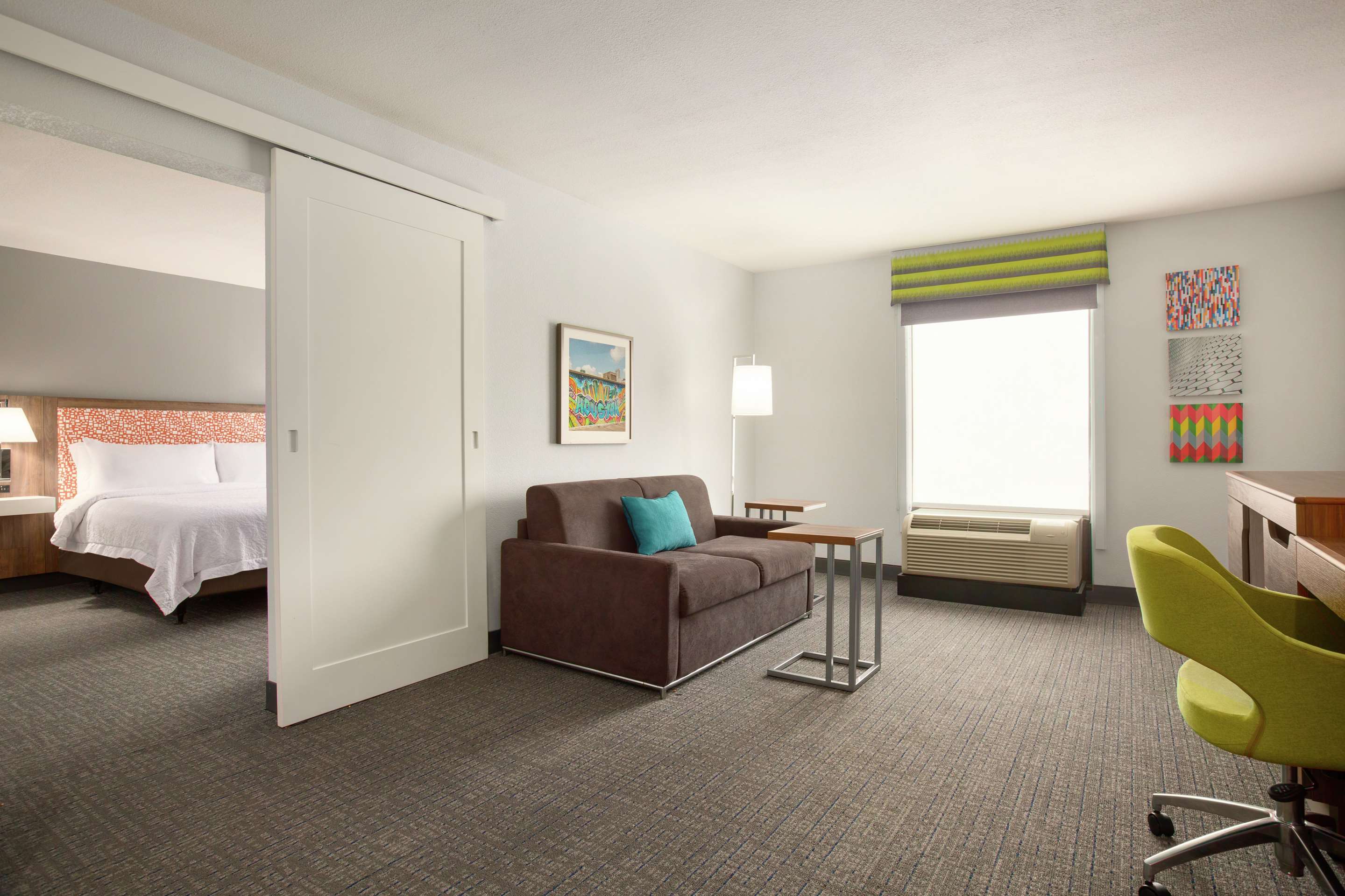 Guest room