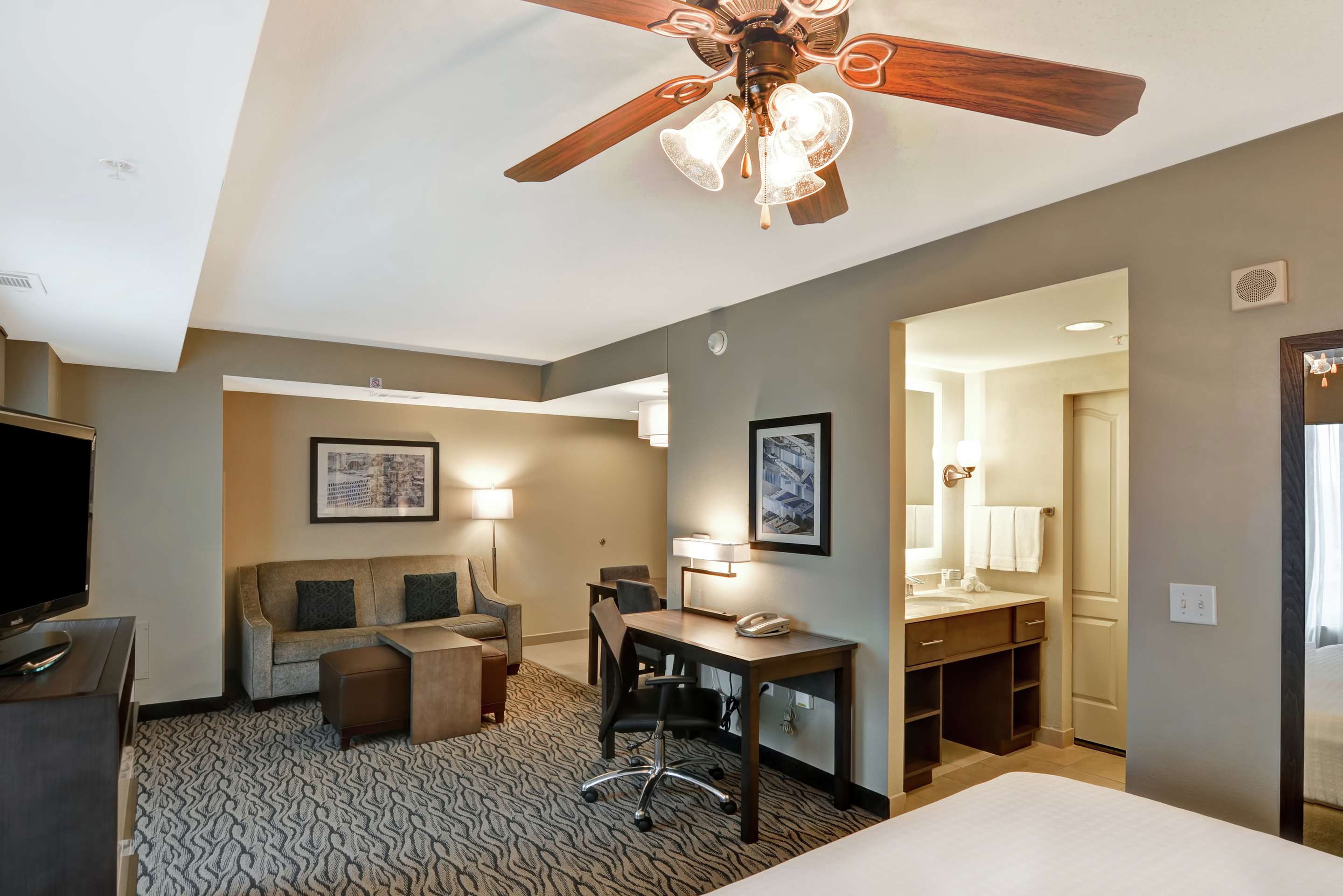 Guest room