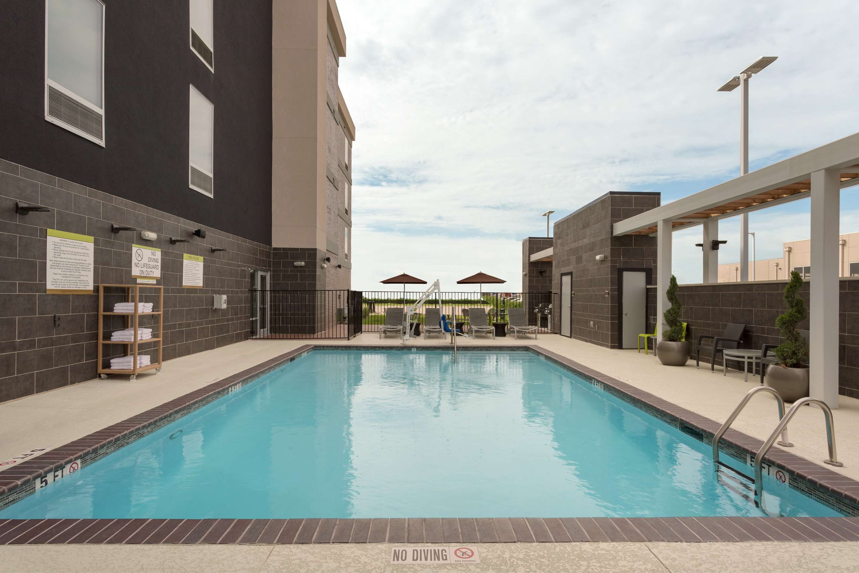 Pool | Home2 Suites by Hilton Houston/Katy