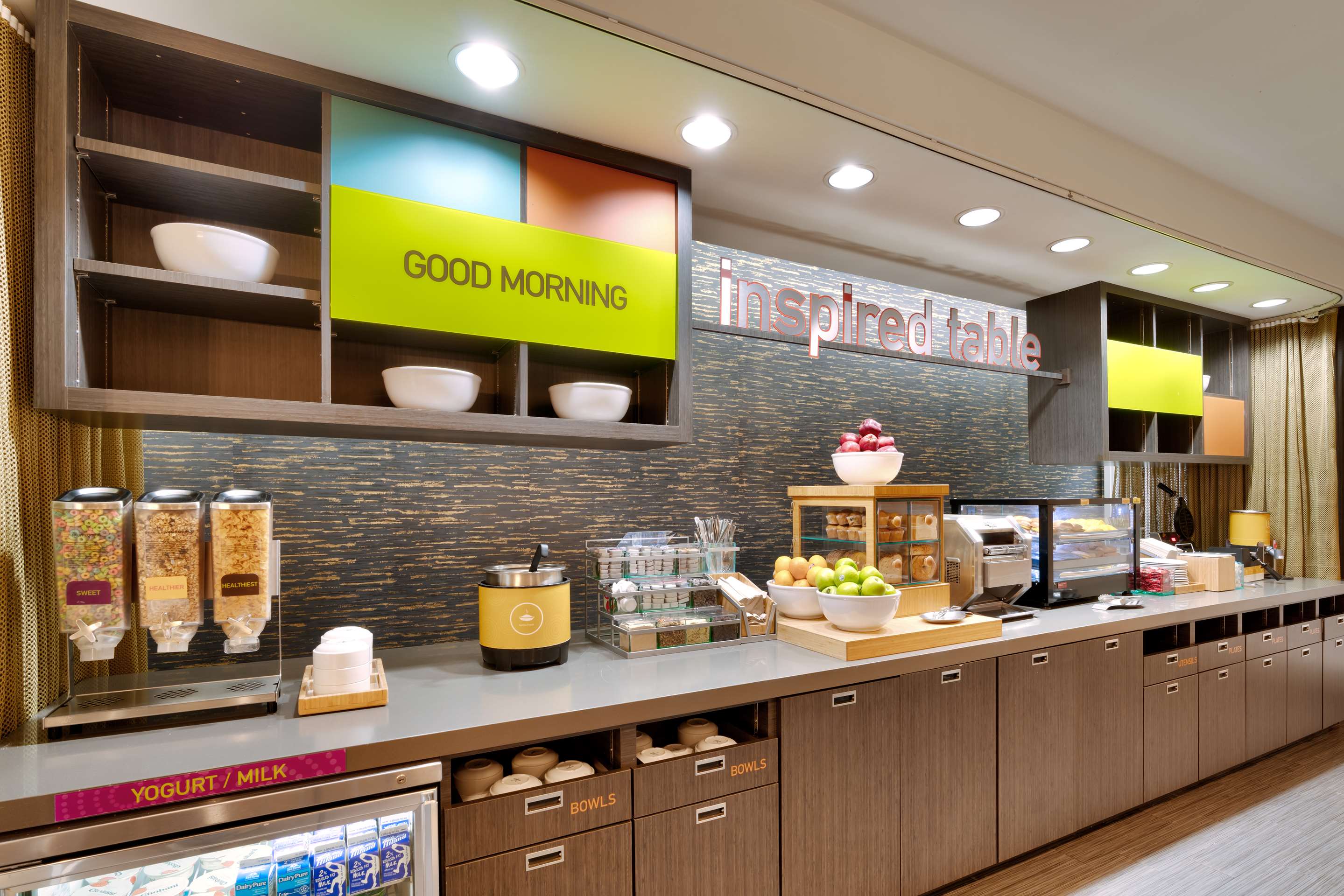 Breakfast Area | Home2 Suites by Hilton Houston/Katy