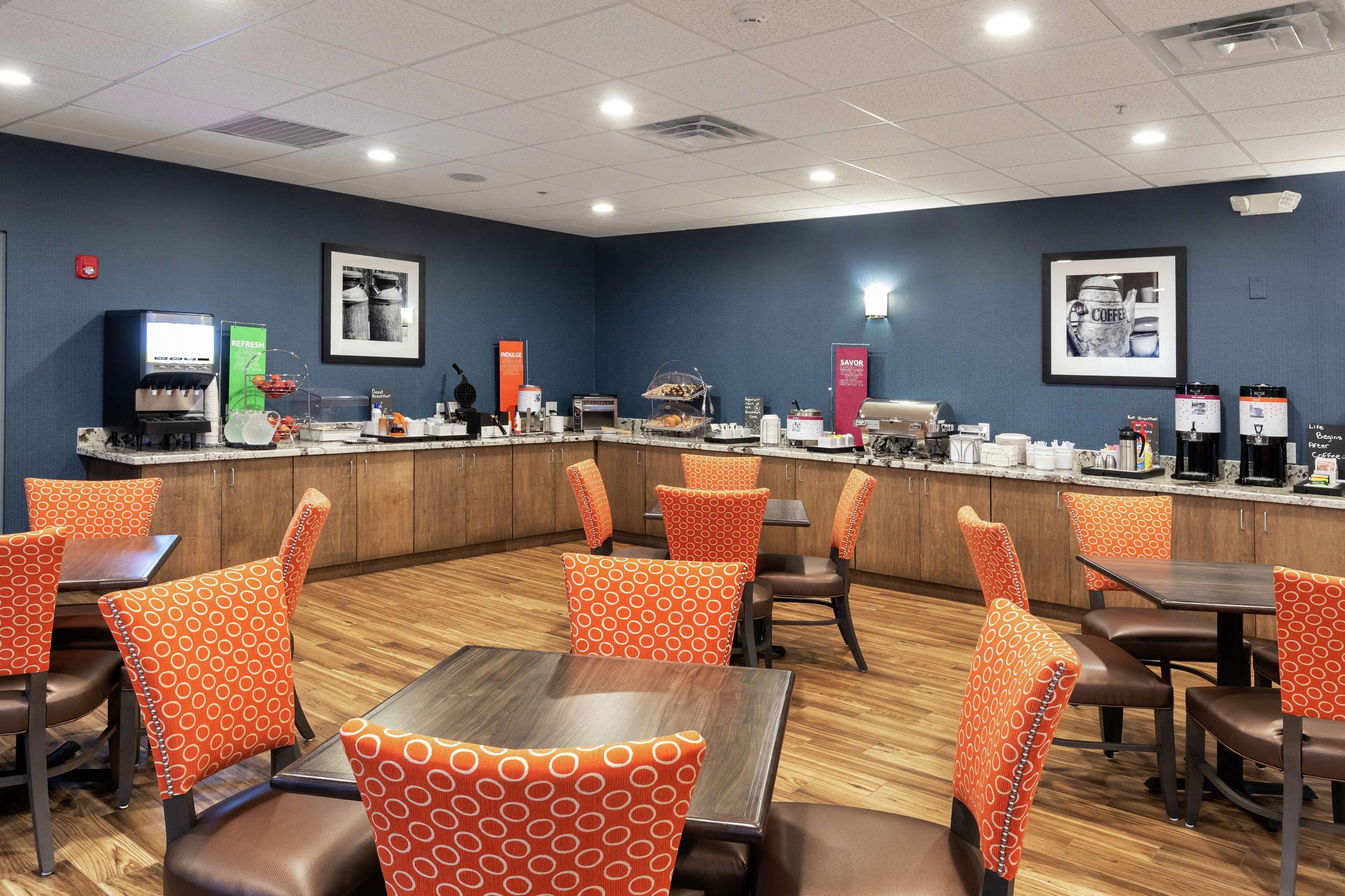 Restaurant | Hampton Inn Houston/Humble-Airport Area, TX