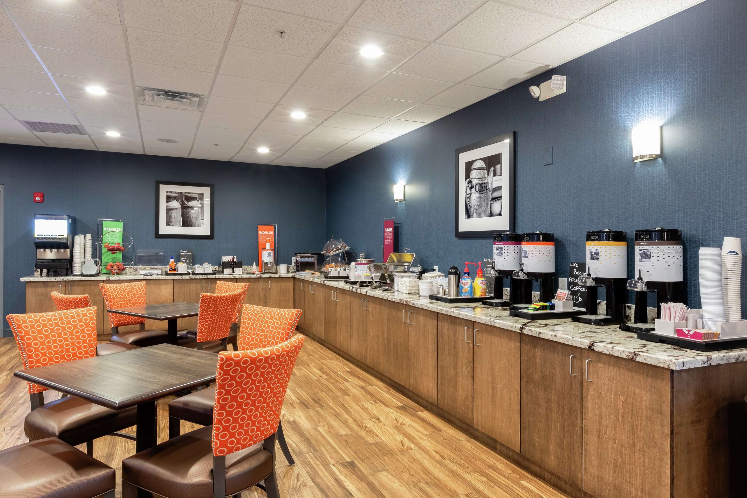 Restaurant | Hampton Inn Houston/Humble-Airport Area, TX
