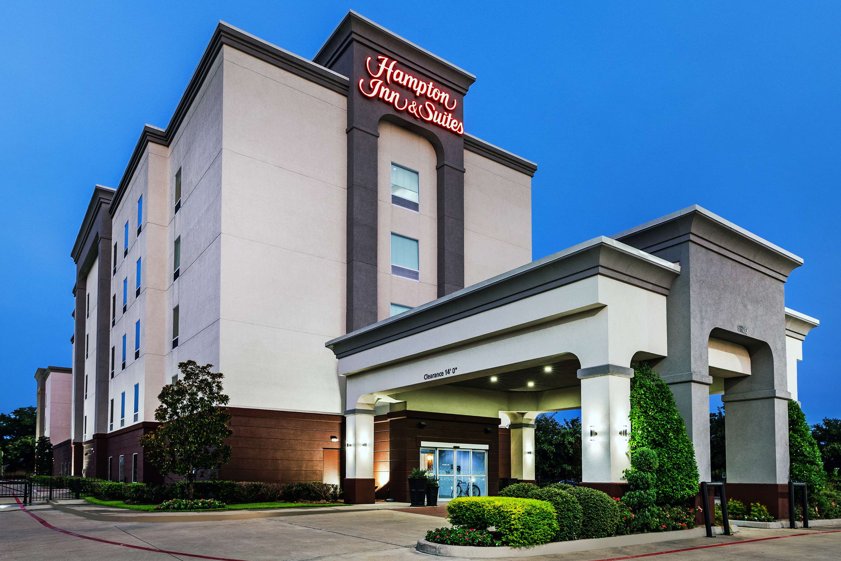 Exterior | Hampton Inn & Suites Houston Heights I-10