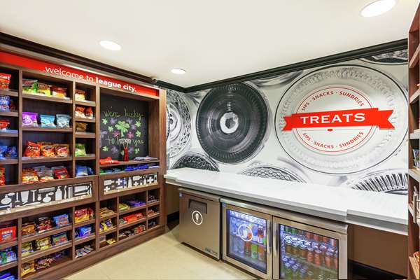 Restaurant - Hampton Inn & Suites League City