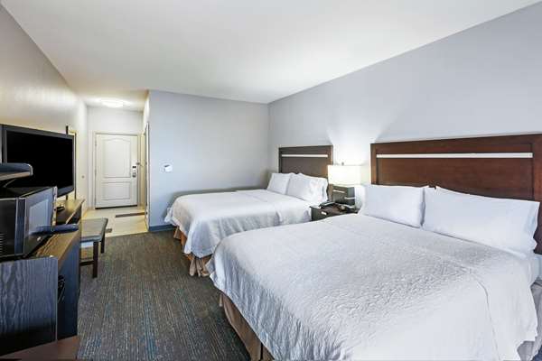  - Hampton Inn & Suites League City