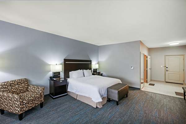 - Hampton Inn & Suites League City