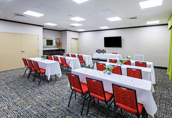  - Hampton Inn & Suites League City