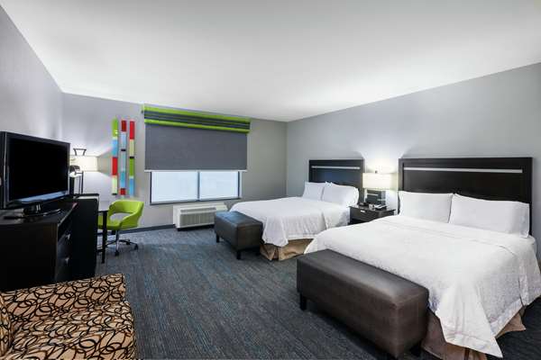  - Hampton Inn & Suites League City