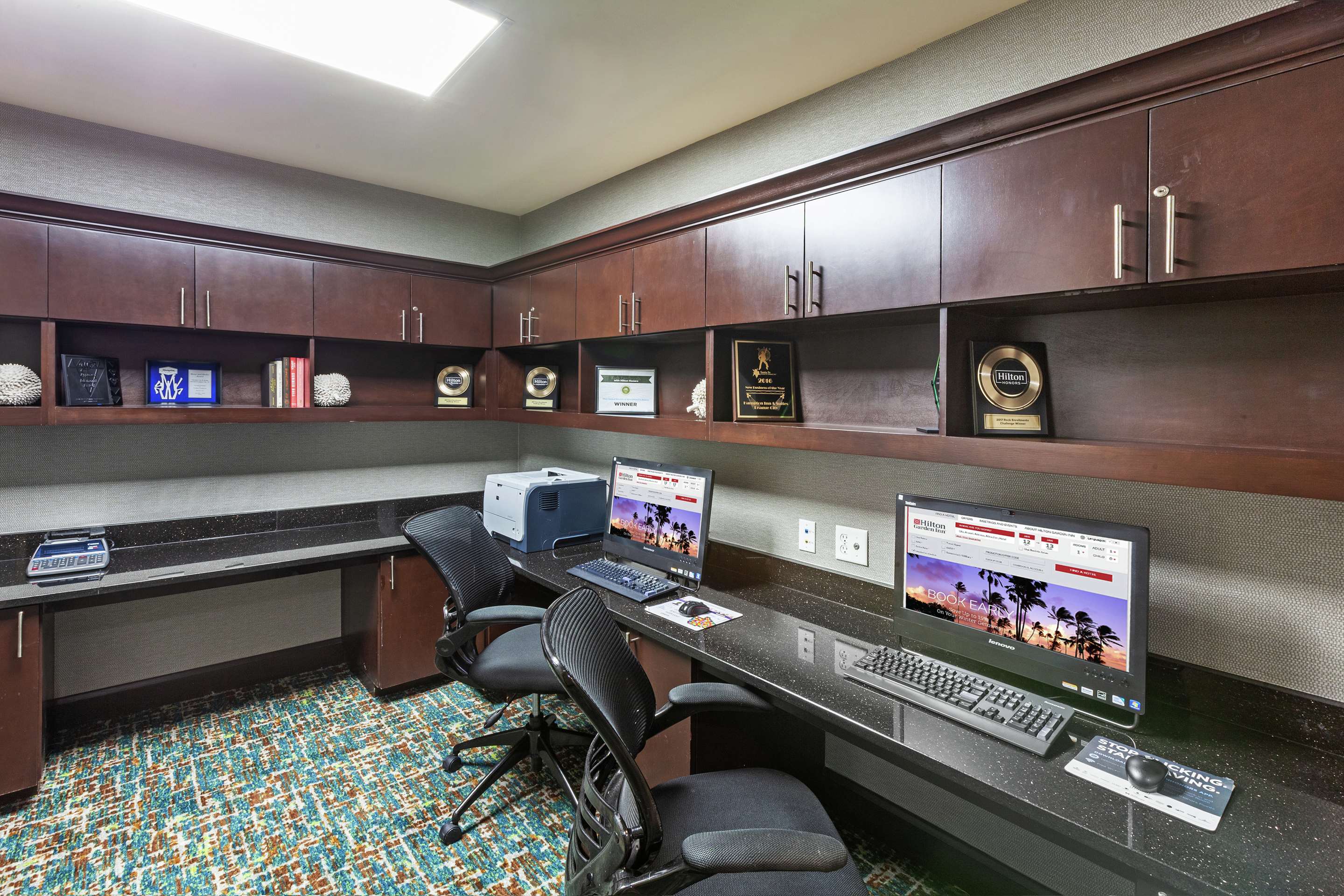Business Center | Hampton Inn & Suites Houston/League City, TX